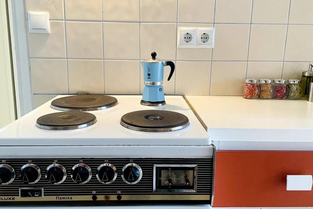 Cybele Apt Downtown Apartman Vólosz Kültér fotó